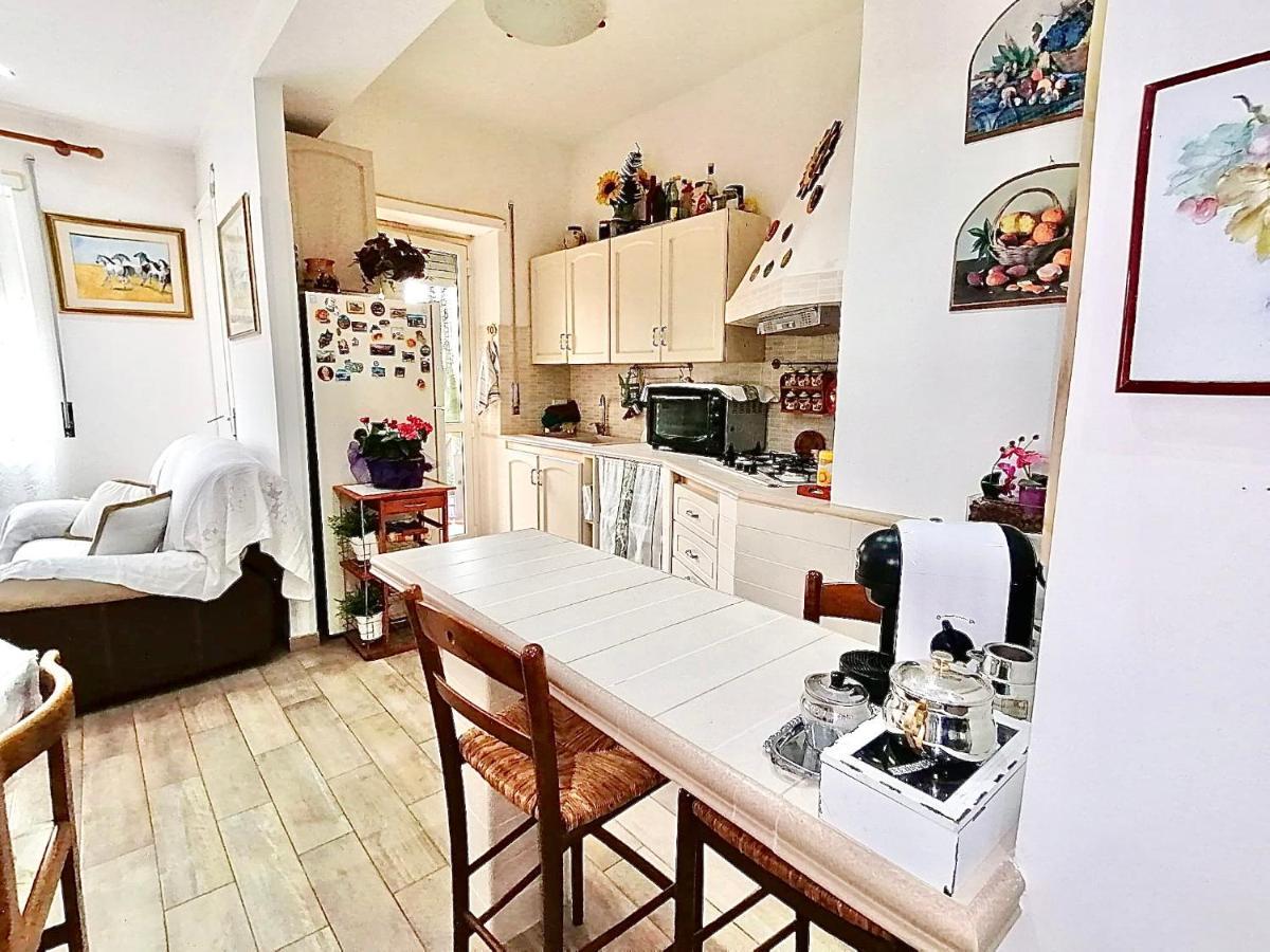 Appartement Relax Zambrini à Ostie Extérieur photo