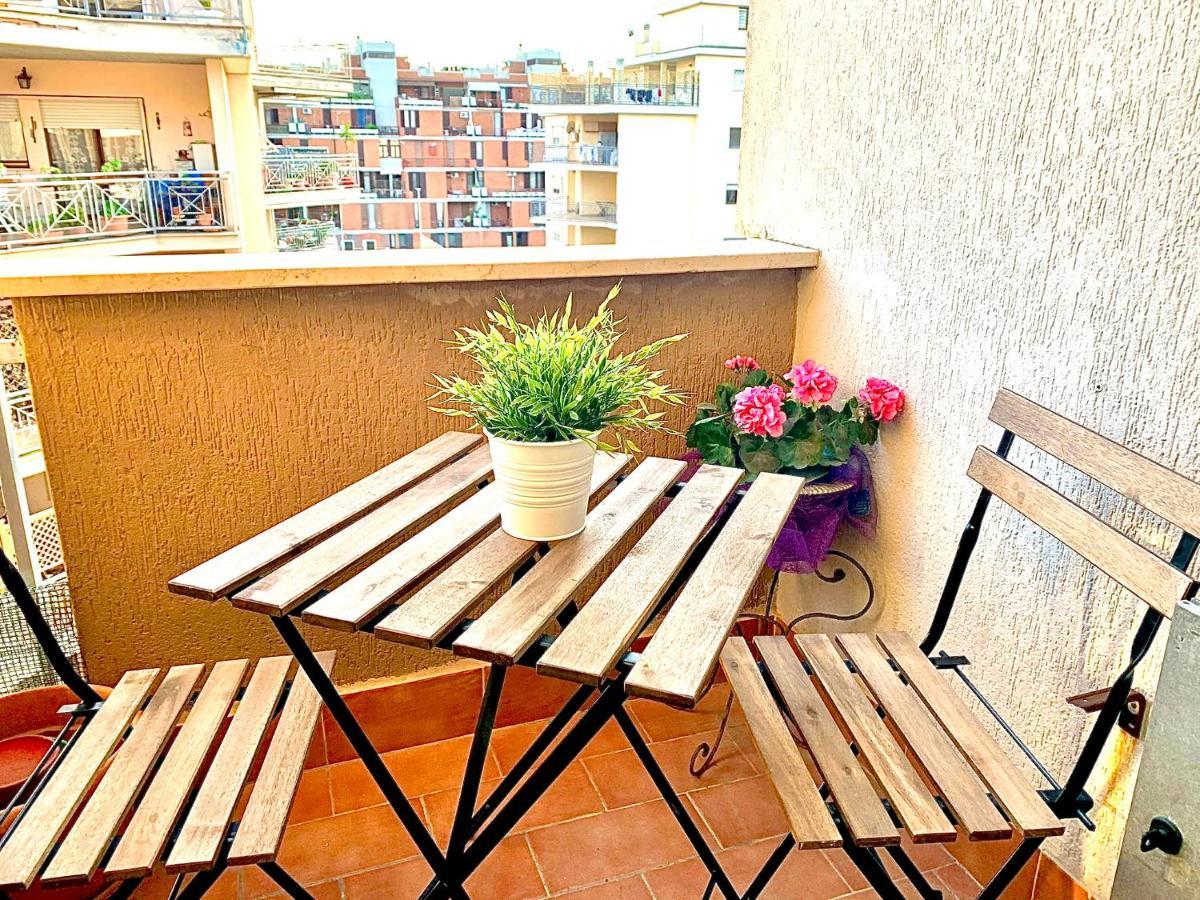 Appartement Relax Zambrini à Ostie Extérieur photo